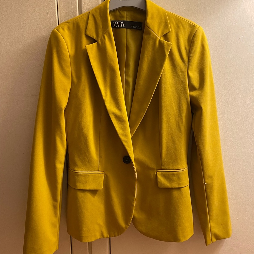 Mustard blazer